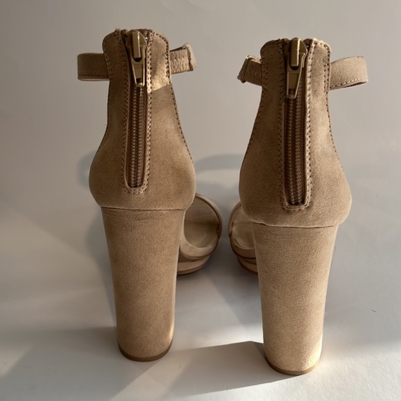 Open toe heels - Picture 5 of 6